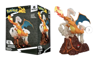 Charizard Deluxe Figure Light FX